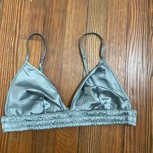 Skims triangle unlined bra